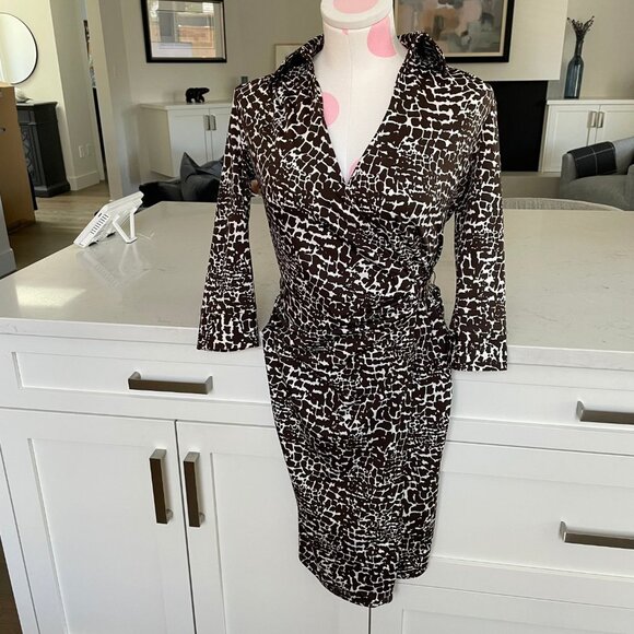 Jacob 3/4 Slv Poly Blend Animal Print Wrap Dress Chocolate Brown + White Sz XS - Picture 14 of 14